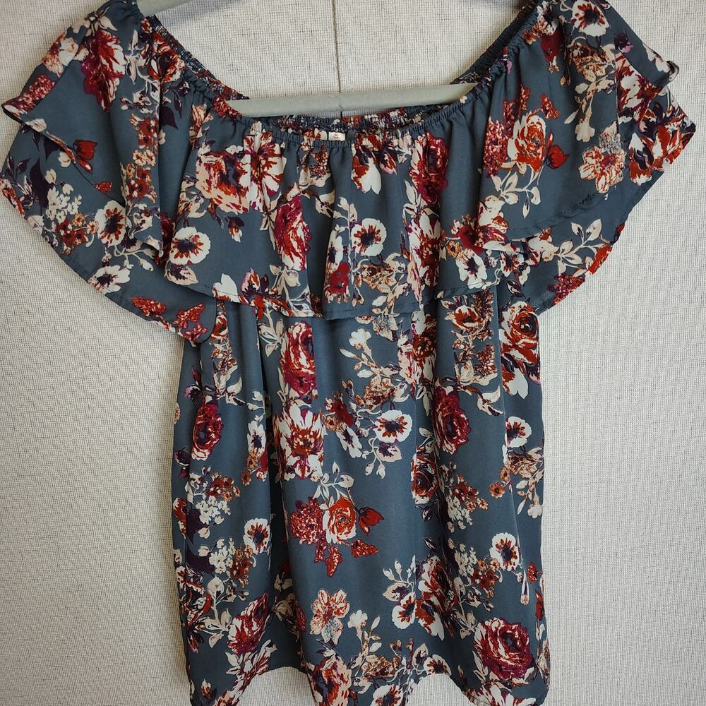 Xhilaration Womens M Floral Off Shoulder Ruffle Blouse Boho Peasant Top